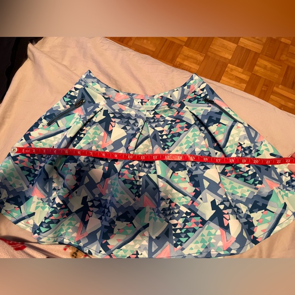 Abercrombie & Fitch Girls skirt size 12 (M) - Picture 2 of 3
